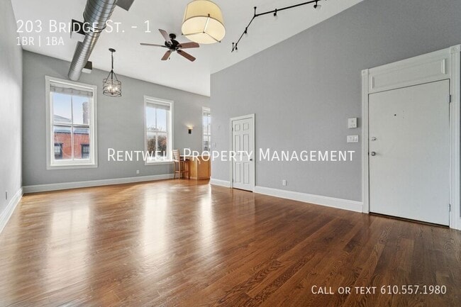 Photo - 203 Bridge St Unit 1