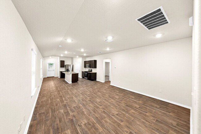 Photo - Charming 3-Bed 2 Bath Oasis with Amazing Amenities