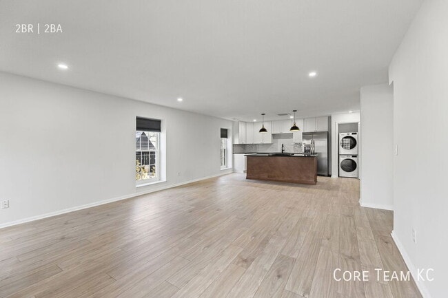 Photo - 2900 W 53rd St Unit 214