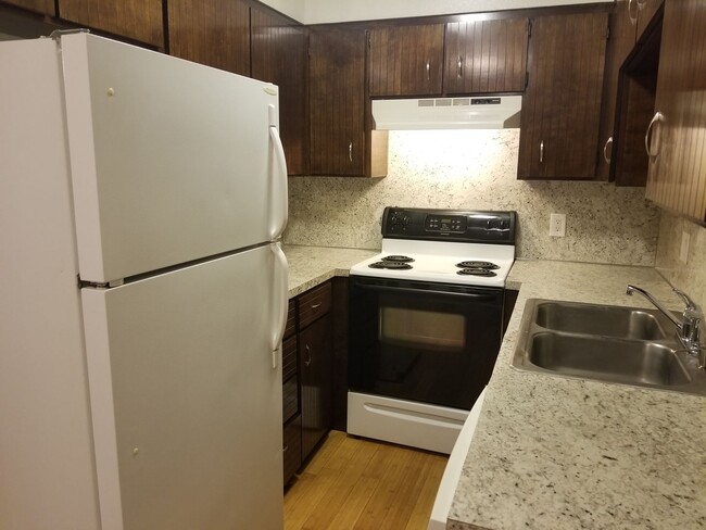 Photo - 1500 N Lea St Unit 1500 N. Lea D