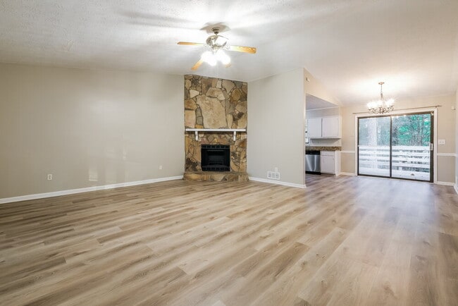 Photo - 2193 Cruse Rd NW