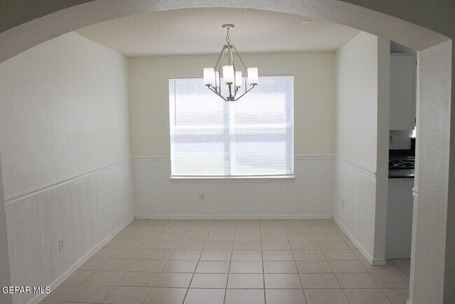 Photo - 815 Saguaro Park Ct