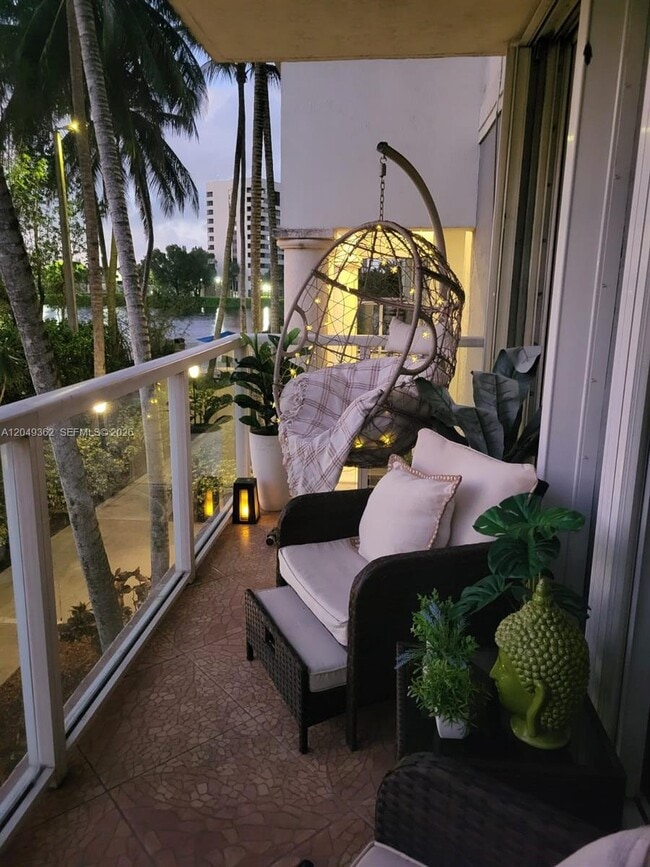 5099 NW 7th St Unit 205