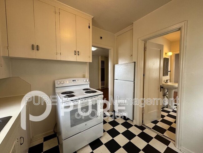 Photo - 715 NE 20th Ave Unit Apt 01
