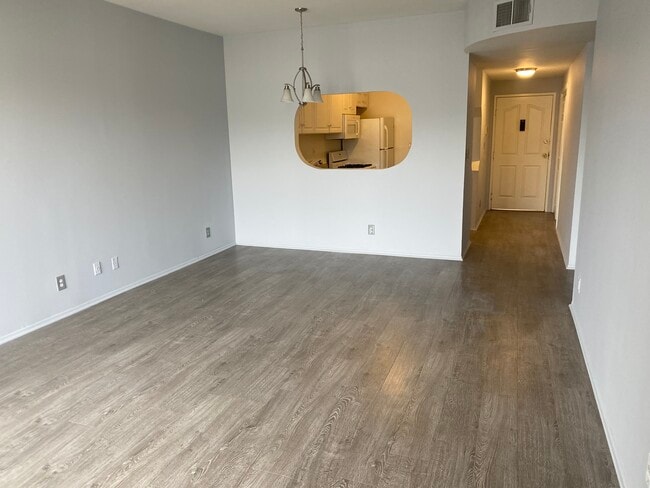 Apartamento de 2 habitaciones y 2 baños (Unidad 302)