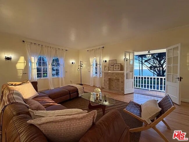 Photo - 849 Ocean Ave Unidad 2