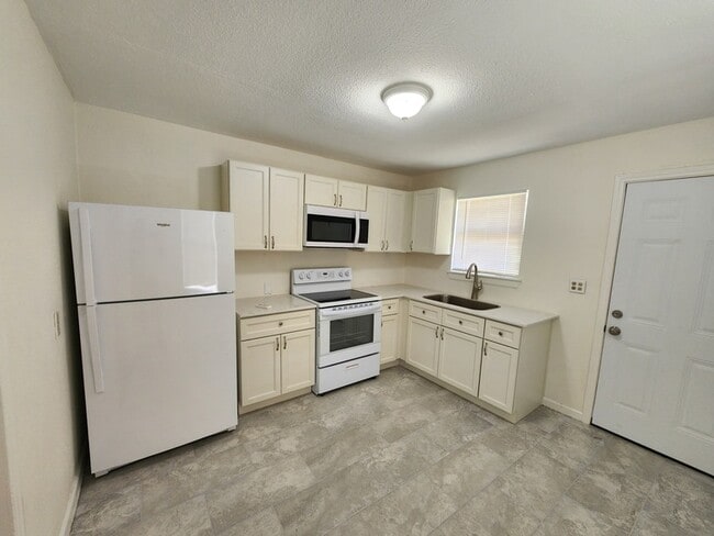 Photo - 112 1st Ave N