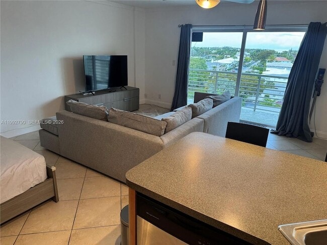 Photo - 2900 NE 30th St Unidad 7B