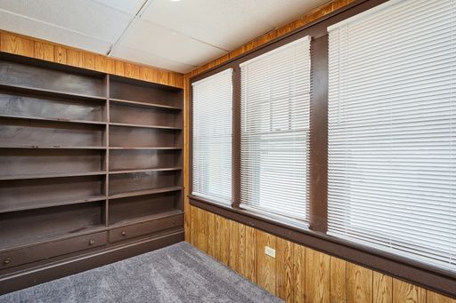 Photo - Large remodeled 4 bed 1 bath in West Akron !