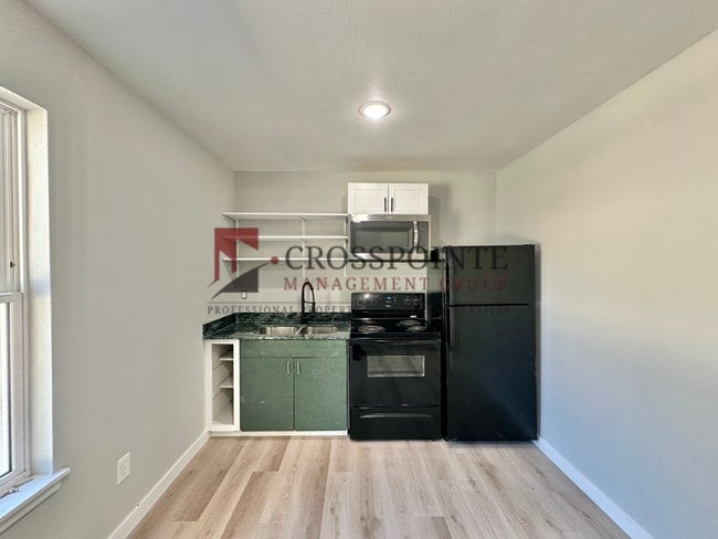 Photo - Spur 164 Units Unidad F (Upstairs)