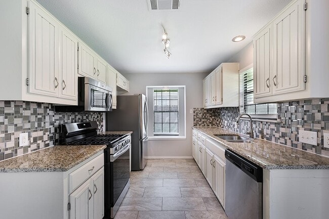 Photo - 3110 Monument Dr