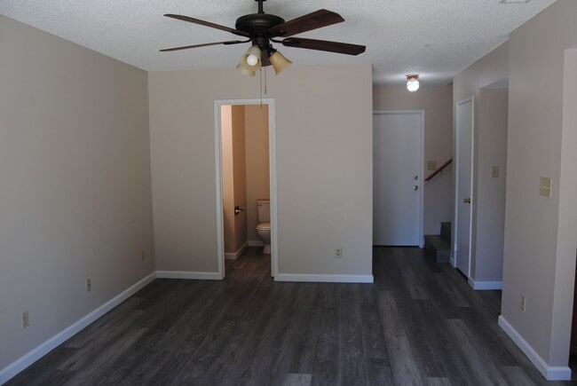 Photo - 4620 Gorbett Ln