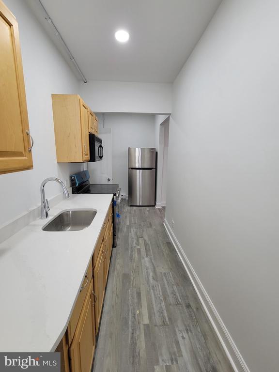 Building Photo - 1801 S Main St Unit APT 4 2ND FLOOR