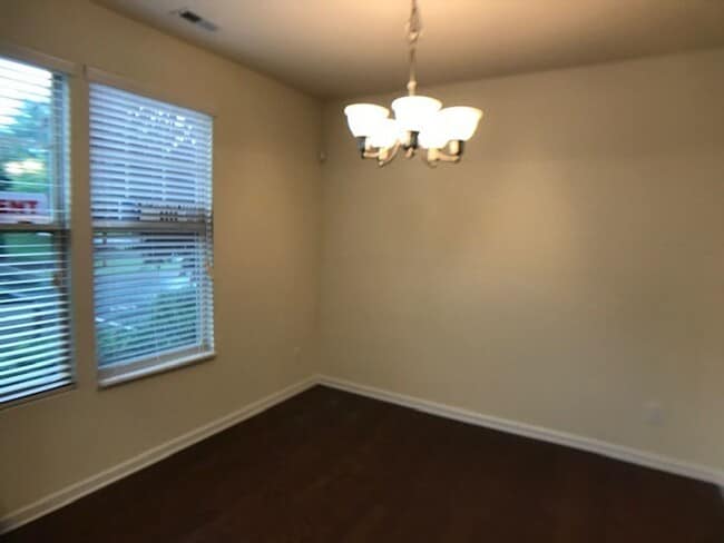105 Mt Evans Dr