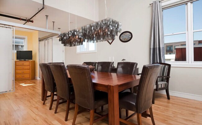 Photo - 2441 Broadway Unit 304A