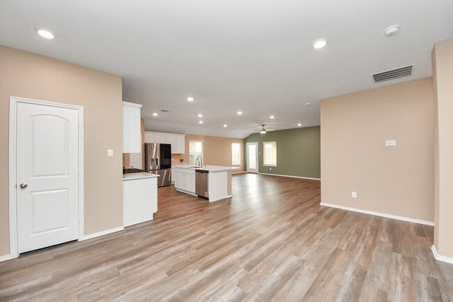 Building Photo - 27319 Azure Fls Dr