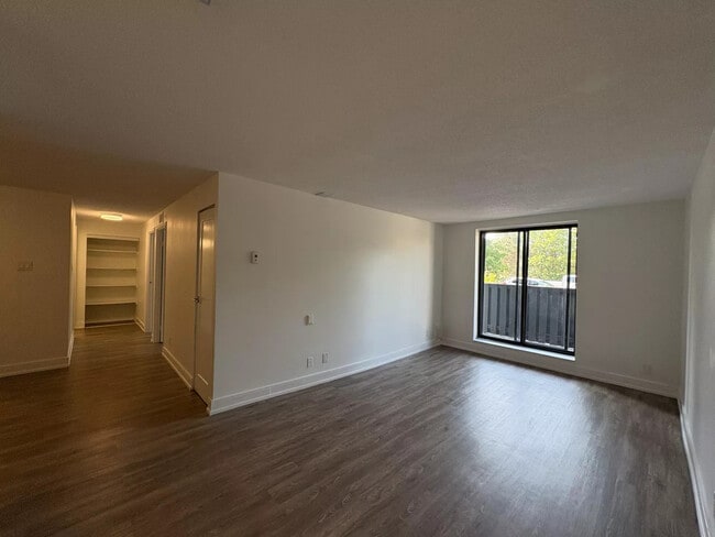 Photo - 286 Chandler Dr