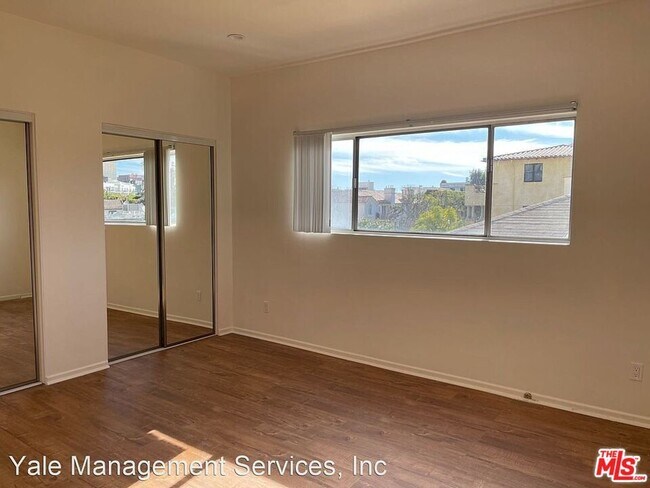 Photo - 1677 Westholme Ave Unit 302