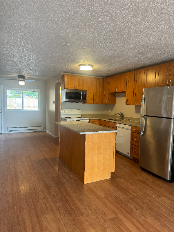 Building Photo - 308 Summit Ave N Rental