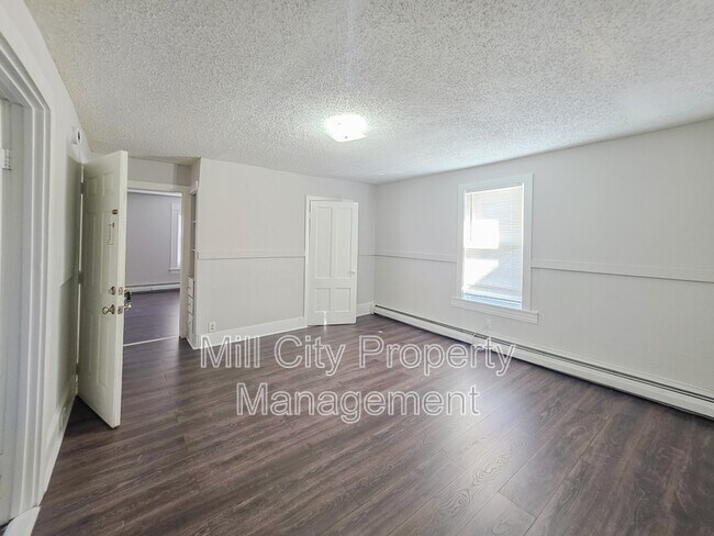 Photo - 343 Auburn St