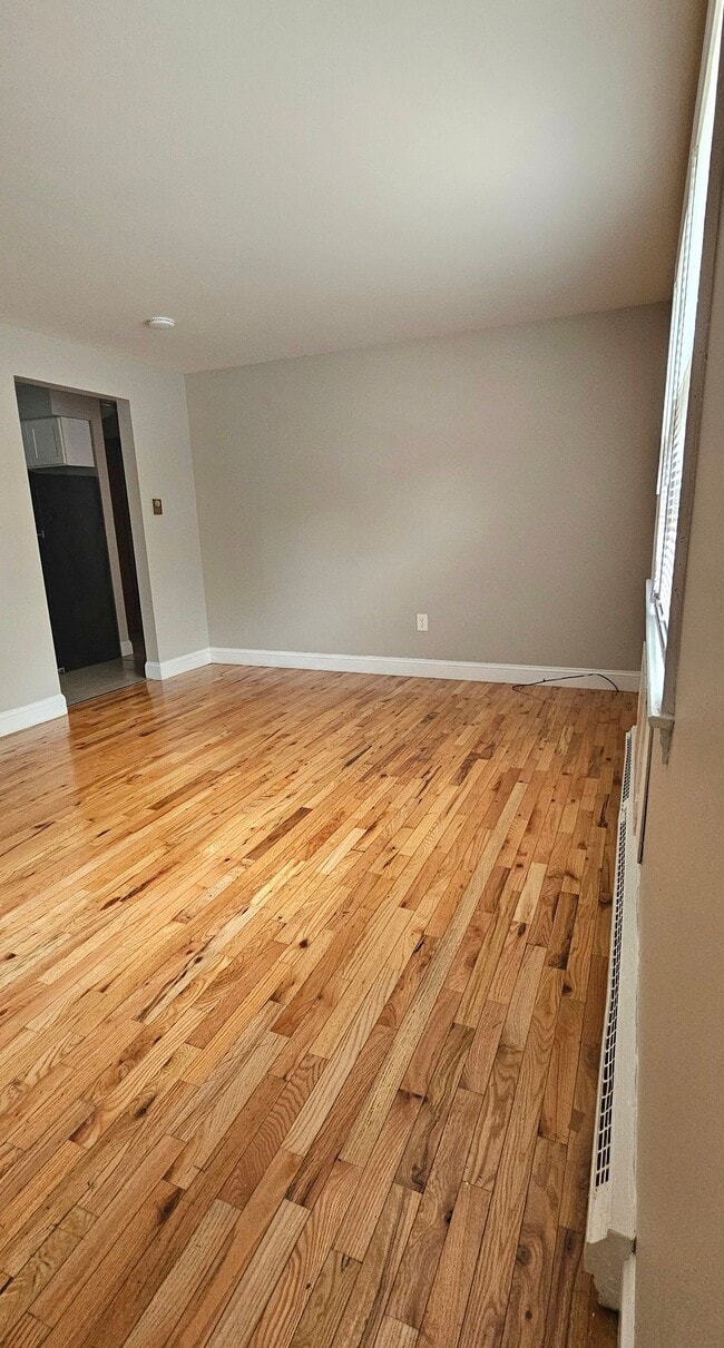 Photo - 148 Bradford Ave Unidad 7