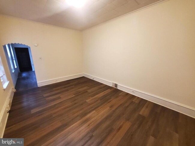 Photo - 645 N 3rd St