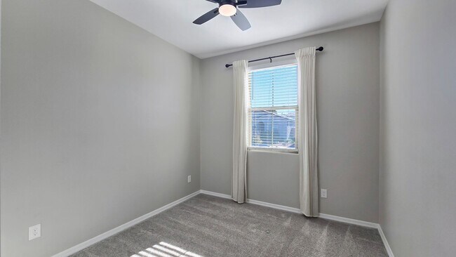 Photo - Beautiful newer 3 bedroom plus den home in Surprise, AZ