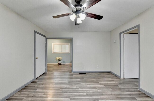 103 Dogwood Ln