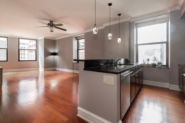 Photo - 310 S Michigan Ave Unit 1908
