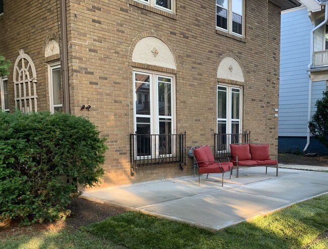 Building Photo - 2974 N Frederick Ave Unit 2974 N. Frederick Ave.