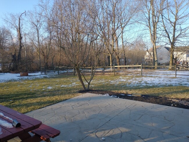 Building Photo - 1445 Urlage Dr