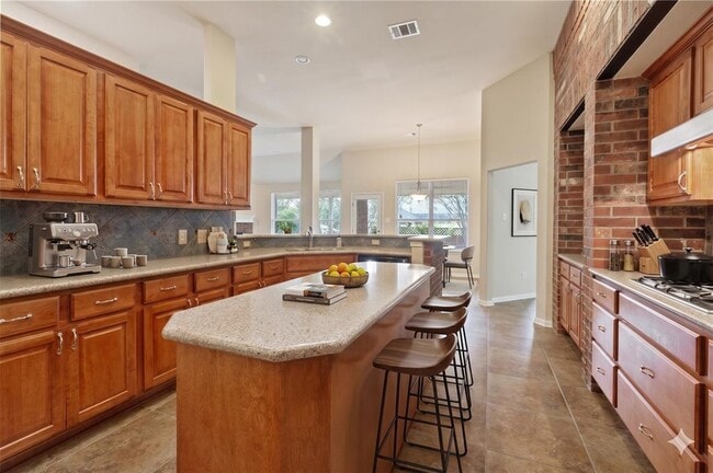 Photo - 2405 Speidel Dr