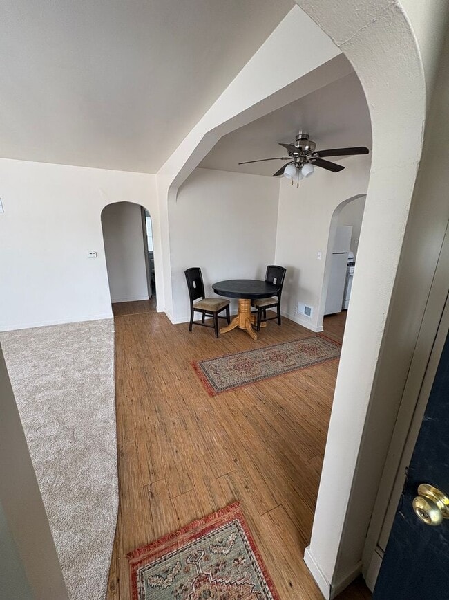 Photo - 3bd 2ba