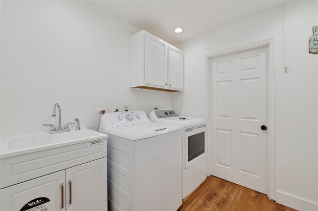 Photo - 7226 Skybright Ln