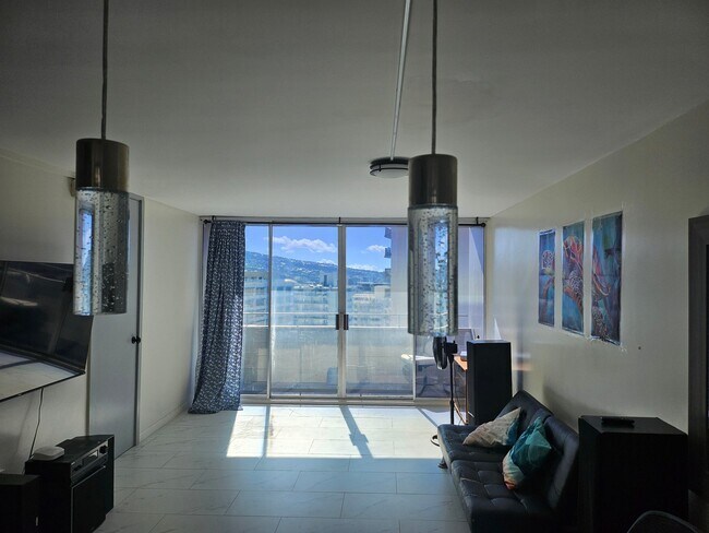780 Amana St Unit 1702