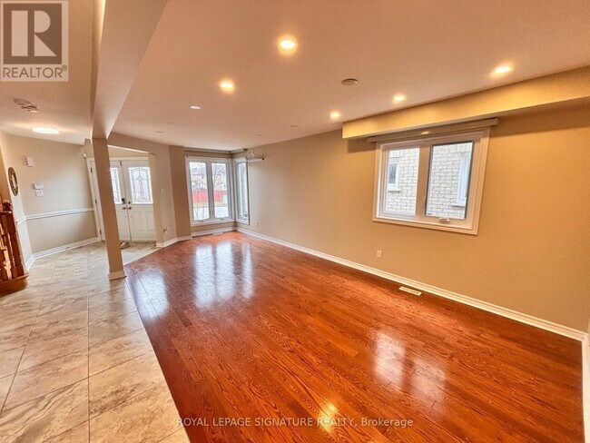 Photo - 5503 Landsborough Ave