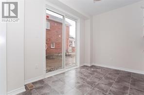 Photo - 369 Falling Green Cres