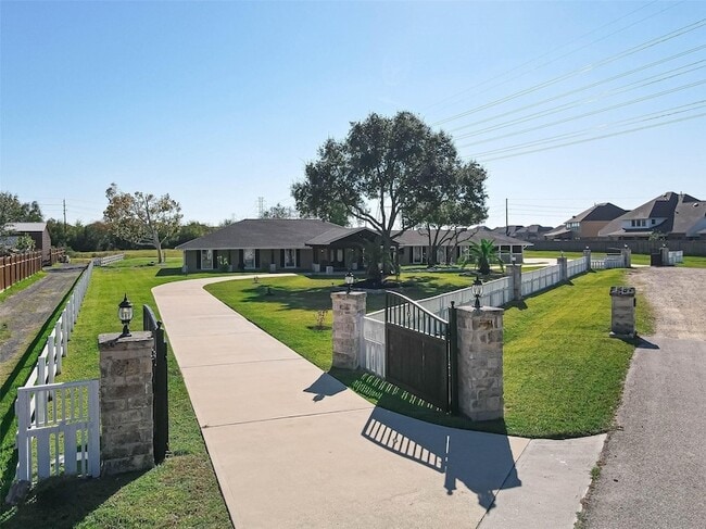 Photo - 26611 Meadow Ln House