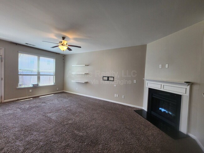 Photo - 7601 Summer Berry Ln