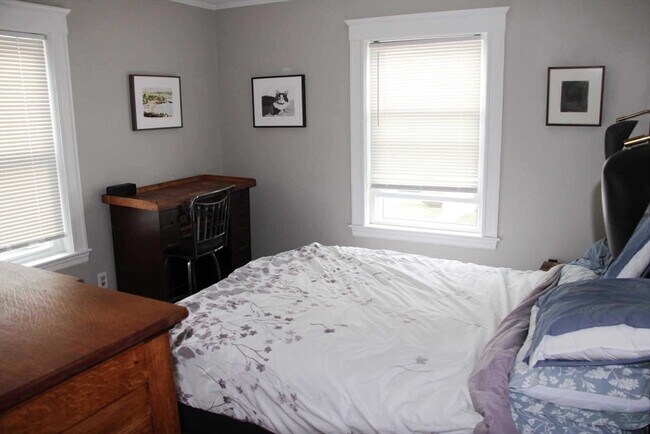 58 Parkway Crescent Unit 2
