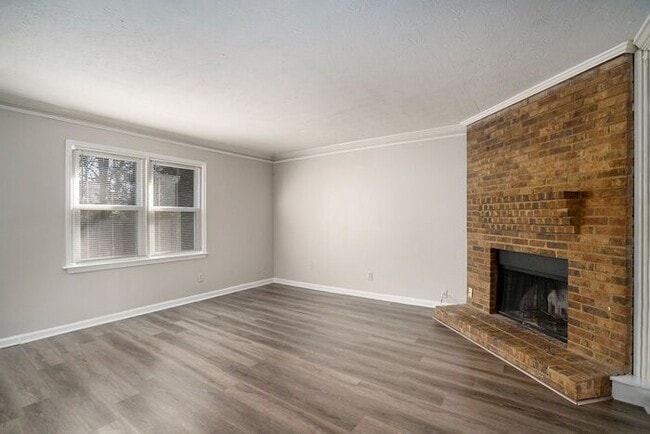 Photo - Renovated End Unit Townhome in Snellville!