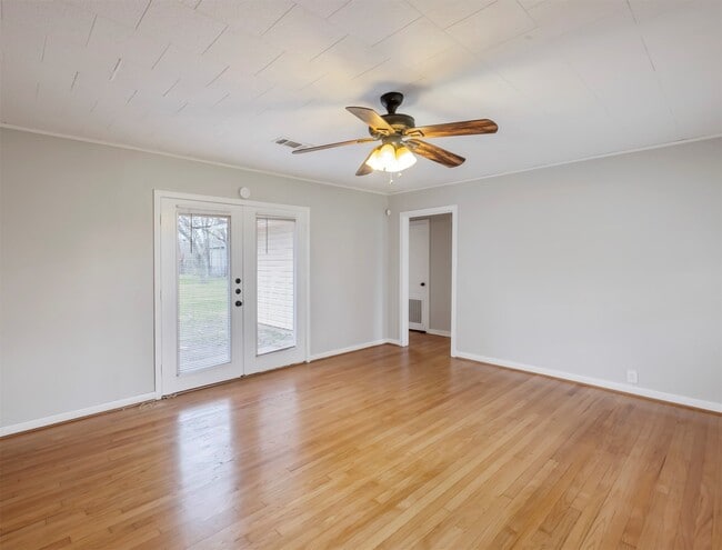 Photo - 7357 Brace St