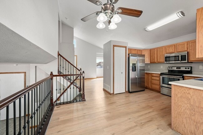 Photo - 4907 Brant Rd