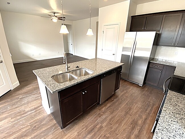 Photo - 309 E Sicily Dr
