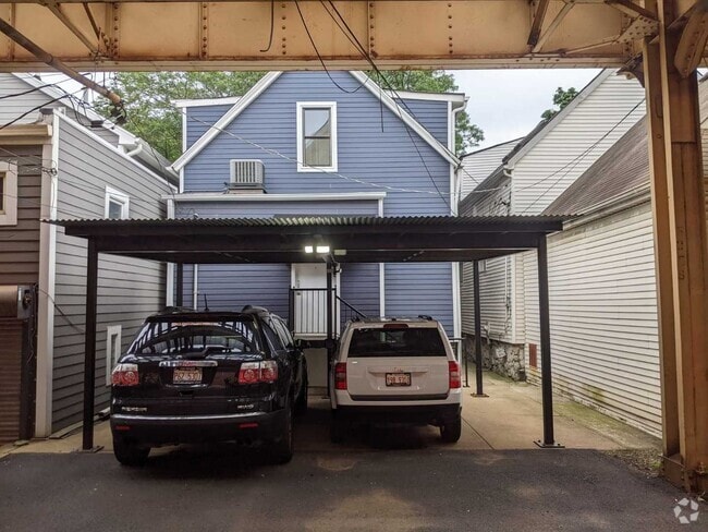 Building Photo - 2702 N Wilton Ave Unit 1 Rental