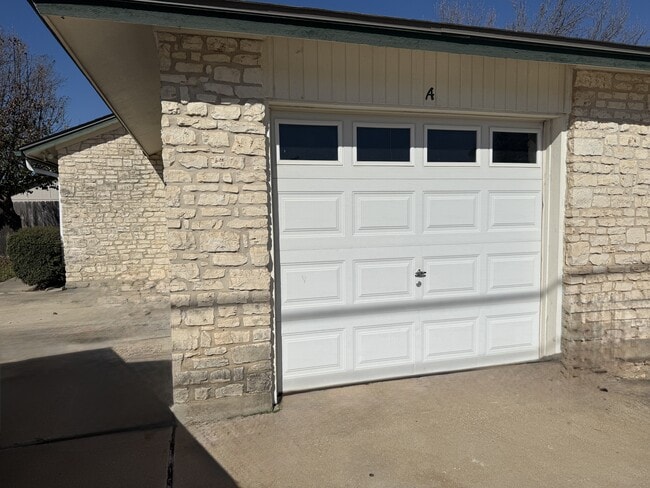 Photo - 621 Luther Dr