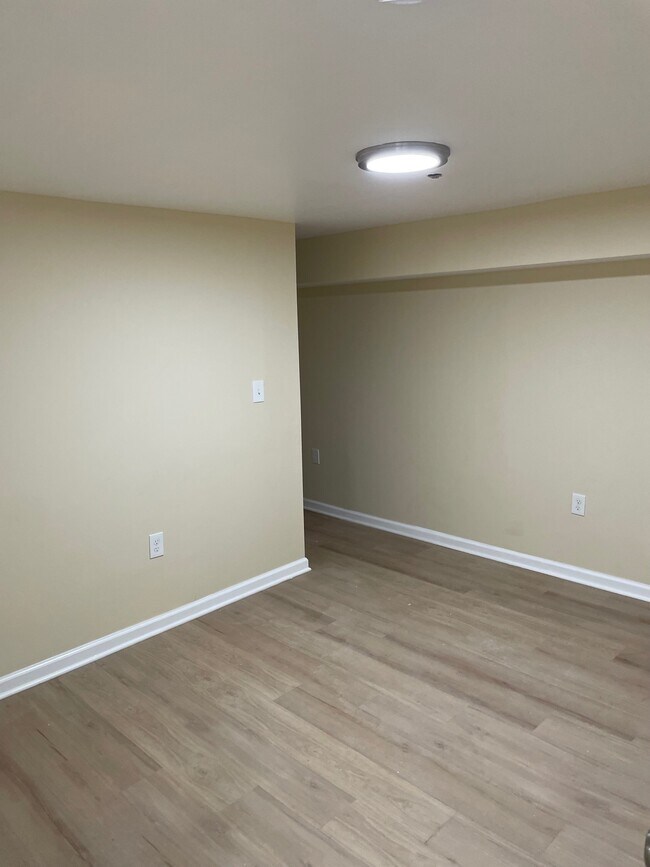 Photo - 529 Irving St NW Unidad 2