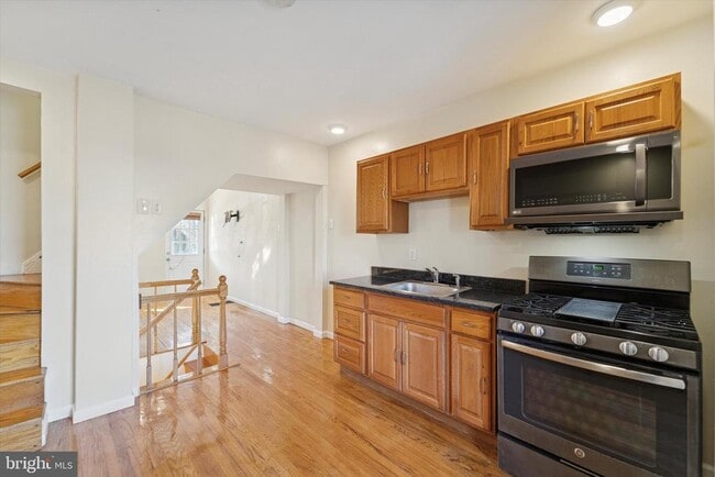 Photo - 1005 Tyler Ave