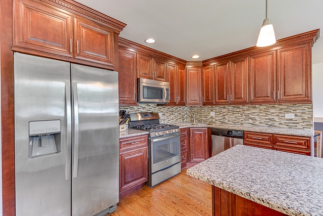 Photo - 585 Woodlawn St