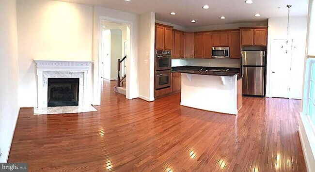 Photo - 2094 Hutchison Grove Ct